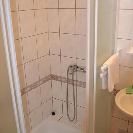 Meter Apartment *